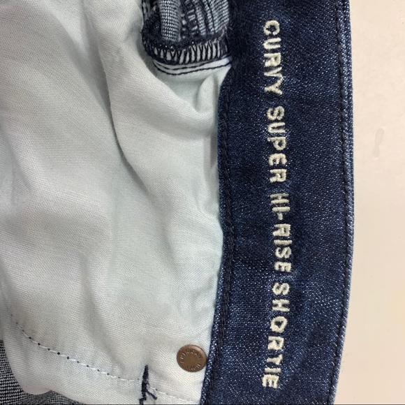 American Eagle Curvy Super High Waisted Shorts - Picture 4 of 4